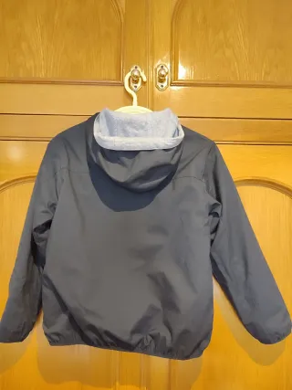 Chaqueta Nike Negra y Gris. REVERSIBLE y UNISEX