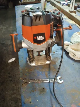 Fresadora Black & Decker