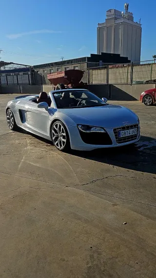 Audi R8 2012