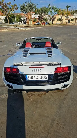 Audi R8 2012