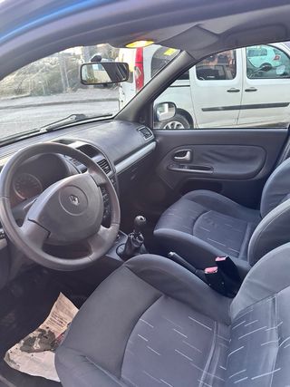 Renault Clio 2004