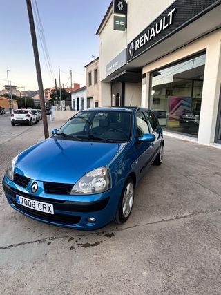 Renault Clio 2004