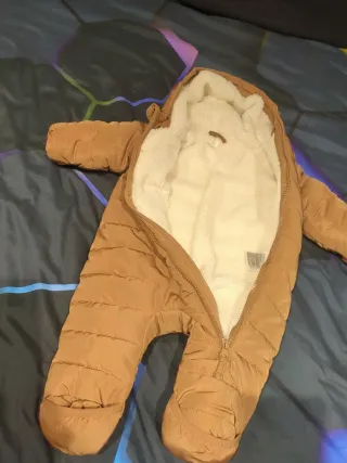 Buzo H&M bebé 3 meses