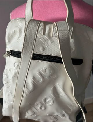 Mochila Desigual Blanca Logo Relieve