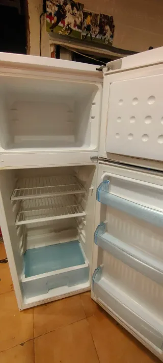Nevera Beko pequeña