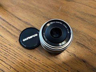 Olympus M.Zuiko Digital 17mm 1:1.8