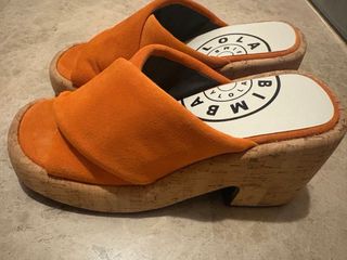 Sandalias Bimba y Lola Naranja.