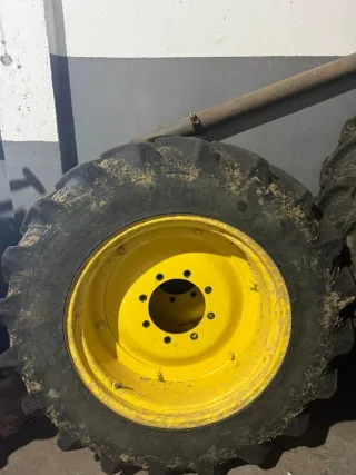 Rueda Estrecha Tractor