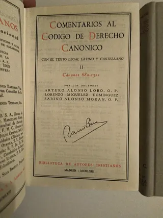Comentarios al código de derecho canónico