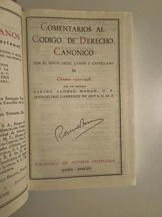 Comentarios al código de derecho canónico