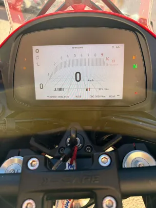 Moto Morini Xcape 649 Roja