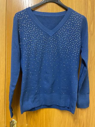 Jersey azul con pedrería dorada