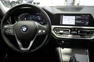 BMW Serie 3   320d Auto.