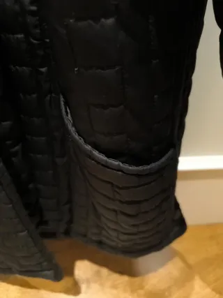 Chaquetón negro acolchado