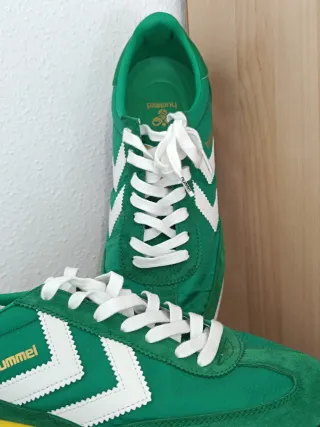 Zapatillas Hummel verdes y amarillas