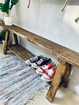 Banco rústico macizo de madera