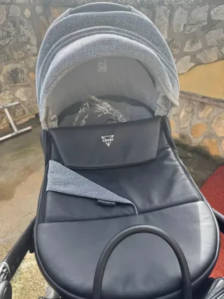 Carrito de bebé ,tres piezas