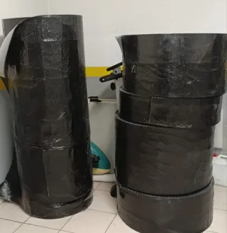 Rollo de plástico de burbujas negro