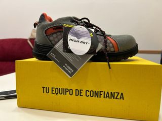 Zapato de seguridad Pardes gris y naranja