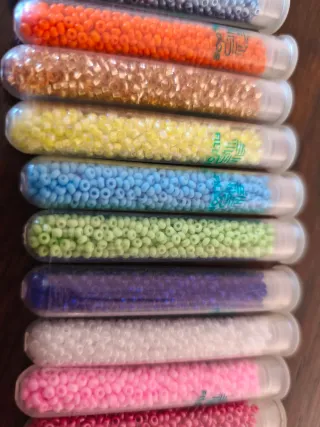 Cuentas 3mm colores surtidos