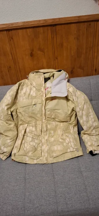 Anorak mujer estampado verde