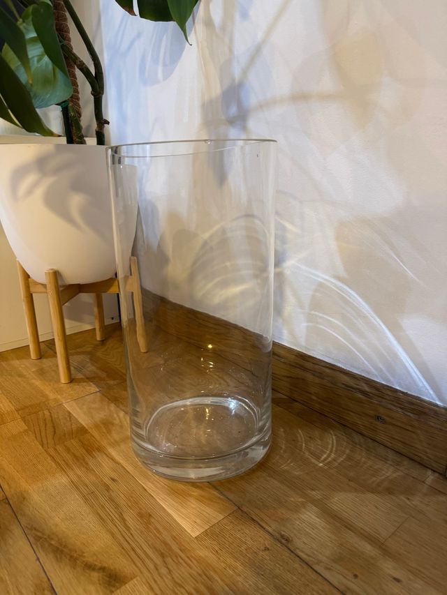 Jarrón de cristal grande cilíndrico