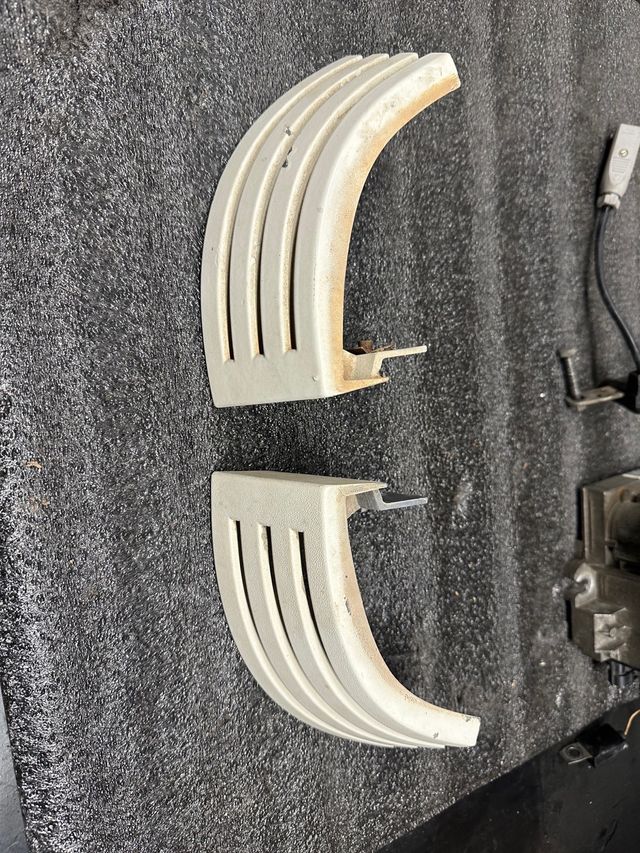 bajos faros traseros renault 5 GT Turbo