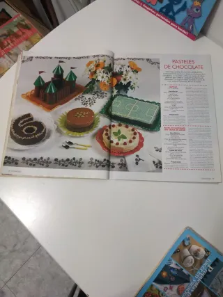 2 REVISTAS "LABORES DEL HOGAR" 1 DISNEY P. DE CRUZ