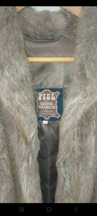 Chaquetón de piel marrón