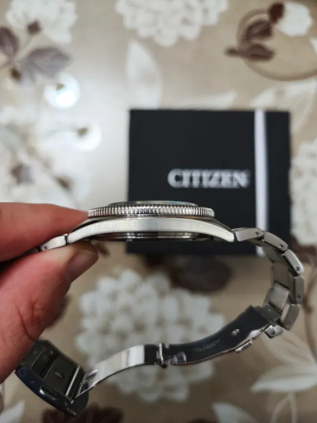 Citizen AW1760-81Z Reloj Eco-Drive Amarillo 334008