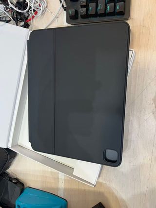 Dracool Custodia Tastiera per iPad Air 13 (M2/M3), iPad Pro 12,9" (6/5/4/3 Gen) con Trackpad Magic Type, 7 Colori Retroilluminati Bluetooth QWERTY Spagnolo Ñ, Nero