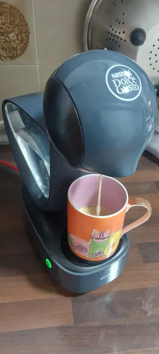 Cafetera Nescafé Dolce Gusto