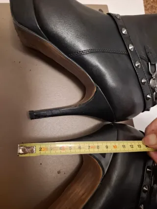 Stivaletti Tamaris n.39 con borchie