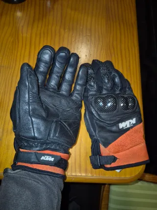 2 pares de Guantes KTM Street y enduro