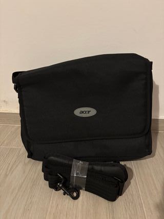Borsa porta PC Acer nera, mai usata