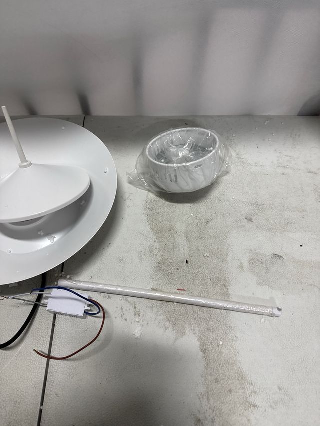 Lámpara colgante moderna blanca