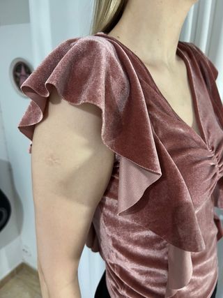 Top Stradivarius rosa terciopelo Talla M