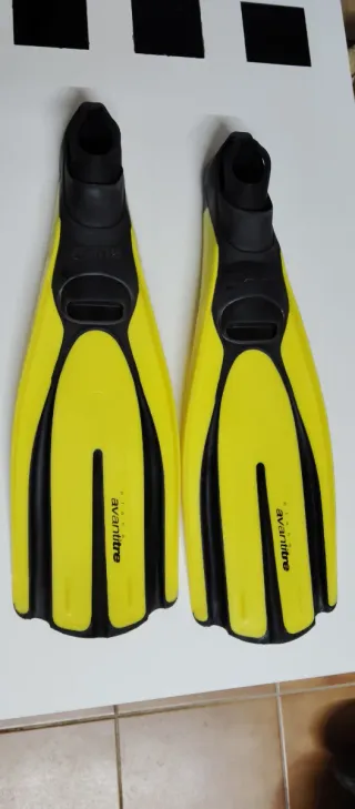 Aletas Mares Avantitre Amarillas talla 42-43