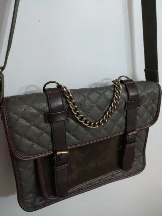 Bolso tipo cartera verde botella