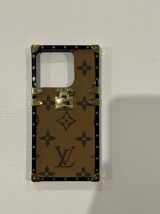 Cover iPhone 15 Pro Louis Vuitton