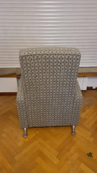 Butaca extensible tela gris y beige