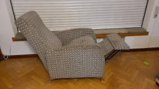 Butaca extensible tela gris y beige