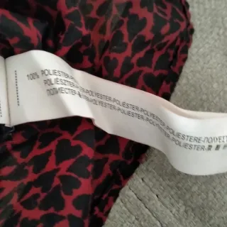 Camisa estampada morada y negra Talla M