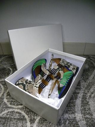 Tacchi Contigo pelle serpente blu verdi