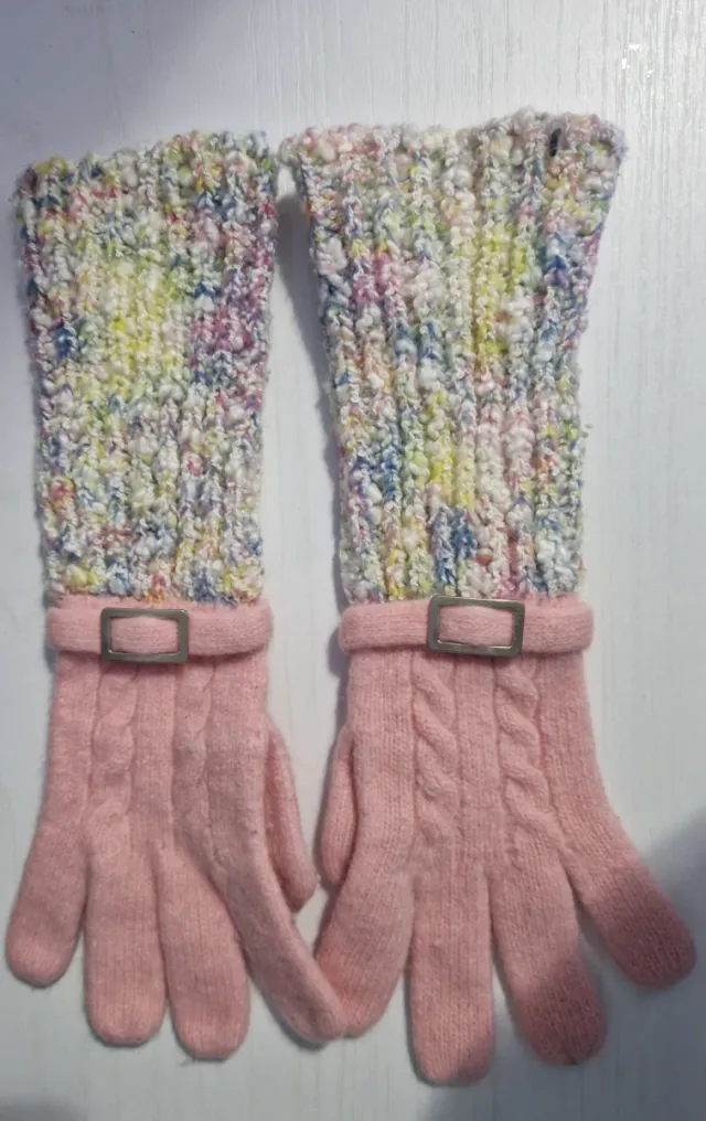Guantes de lana multicolor y rosa