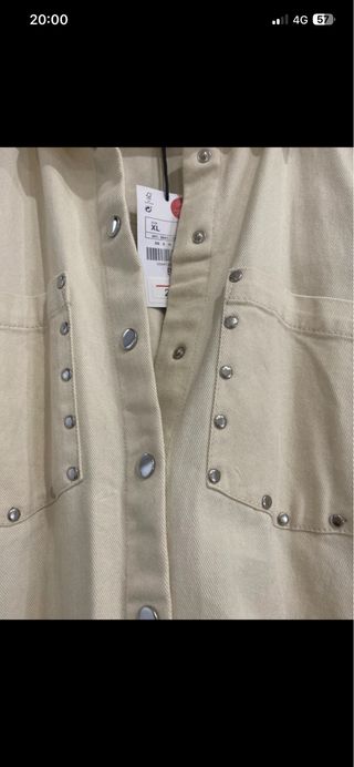 Vestido Lefties Beige con Tachuelas