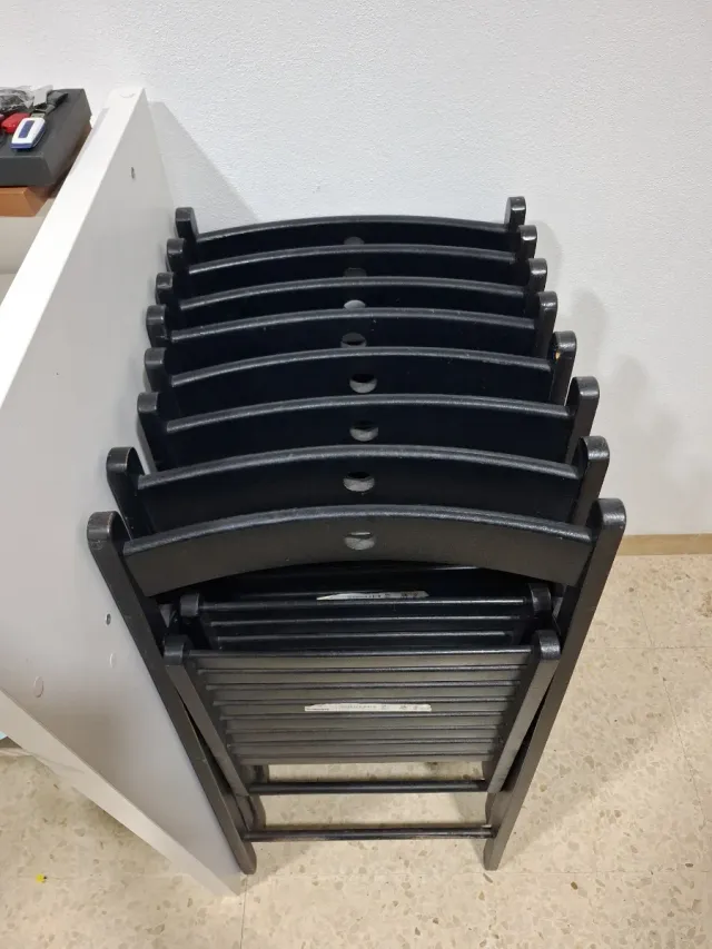 8 Sillas Plegables Negras