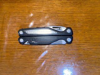 Leatherman Charge TTi Multiherramienta