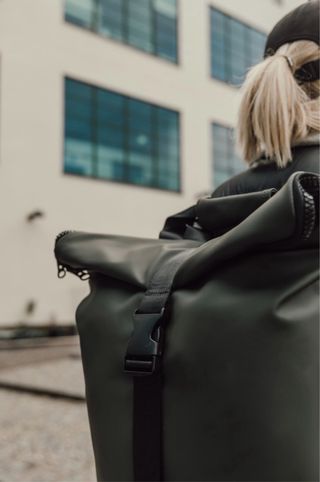 Mochila Vinga Baltimore Negra. Impermeable.