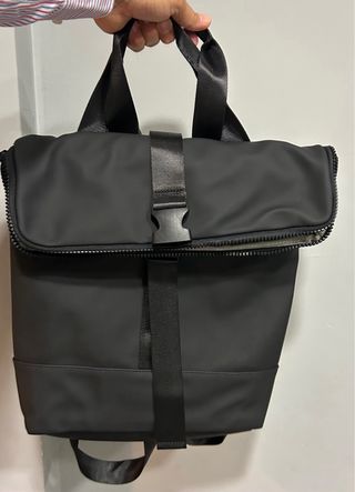 Mochila Vinga Baltimore Negra. Impermeable.